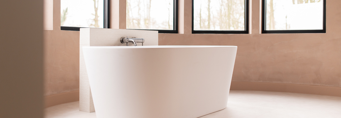 Bruut in de kleur Café Latte Beige in de badkamer