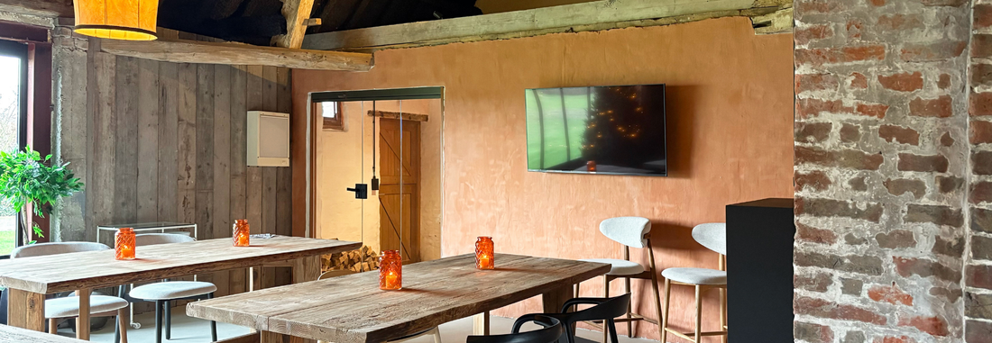 Kalkverf in de kleur Riad-Oranje