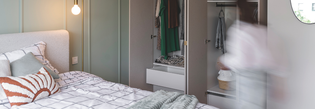 Muurverf in de kleur Berggrasgroen in de slaapkamer