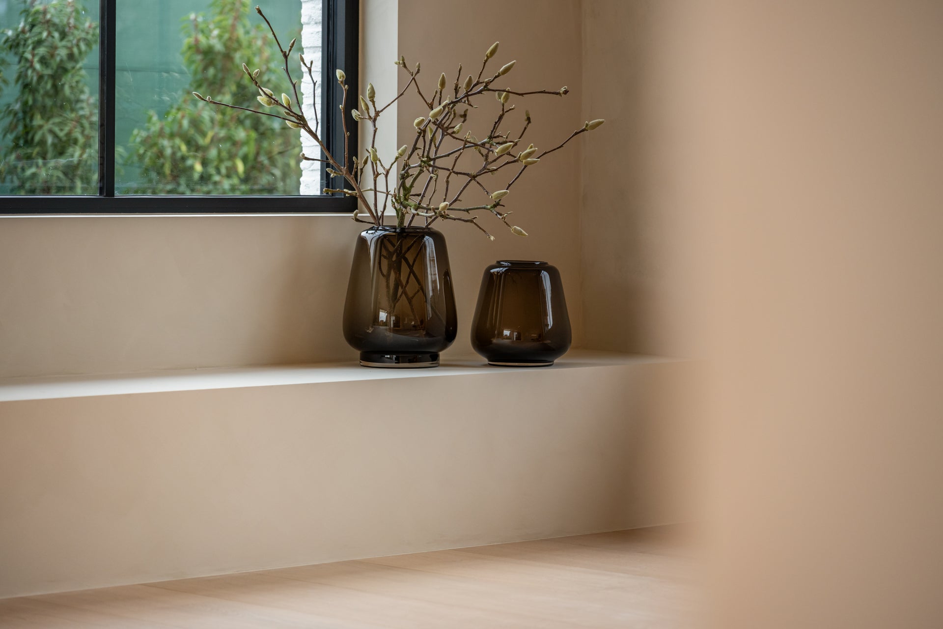 Kalkverf in de kleur Graanbeige in de woonkamer