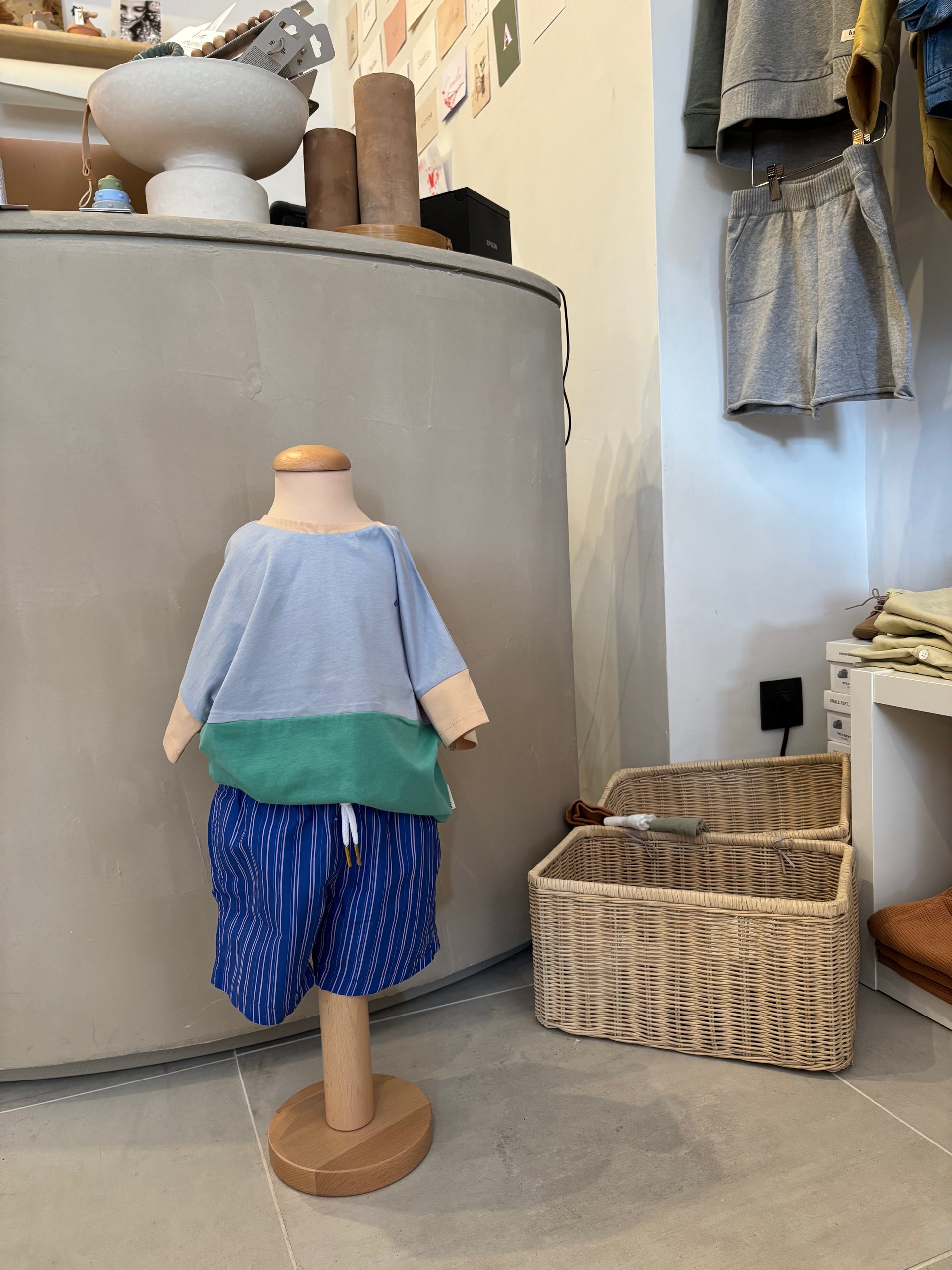 Bruut in de kleur Linnenbeige in de winkel