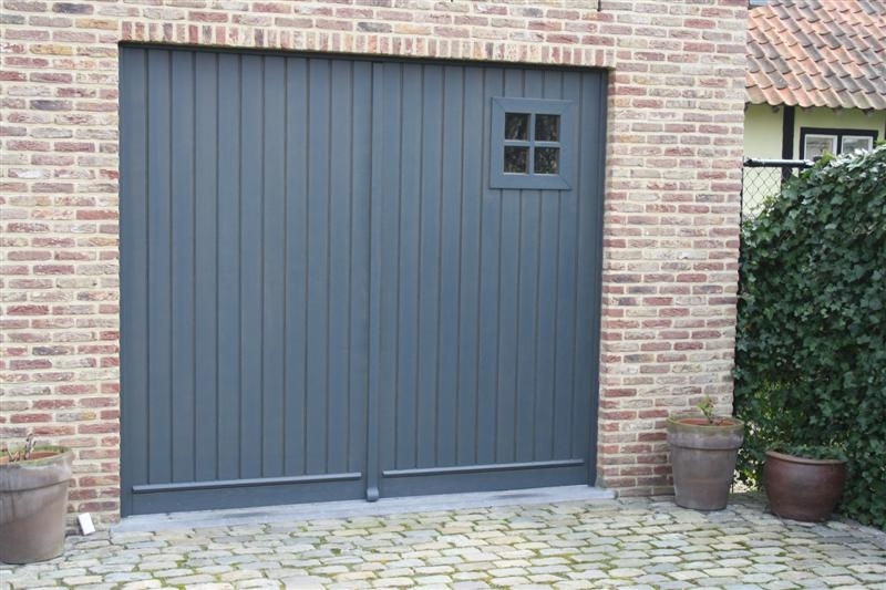 officieel Harnas opener Hoe een houten garagepoort schilderen? - Paintfactory